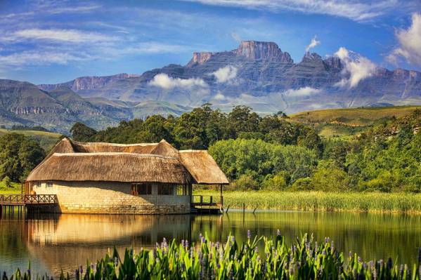 Maloti Drakensberg Park - South Africa / Lesotho