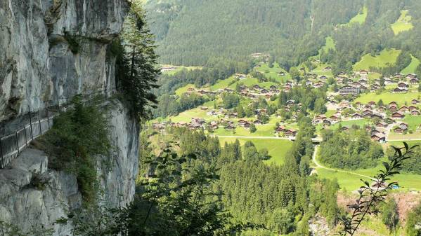 Discover the resort of Champéry in summer