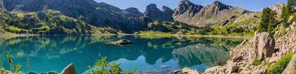 The most beautiful mountain lakes in France.