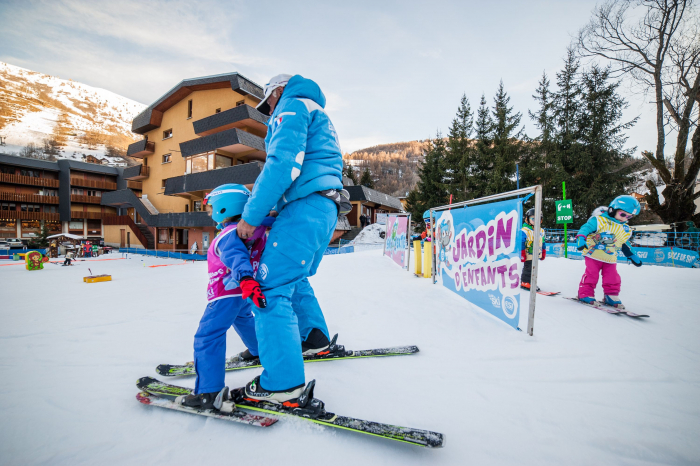 Children's garden ski lessons Les Carroz - Grand Massif