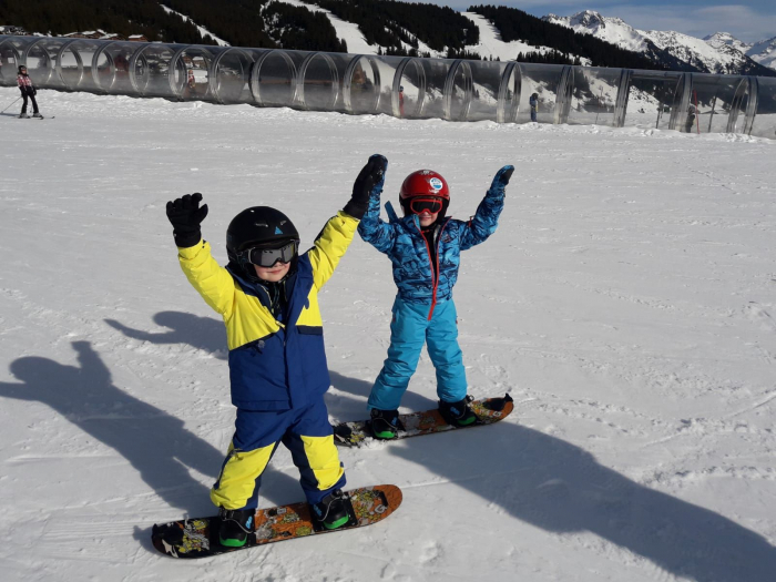 Baby snowboard initiation Barèges