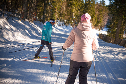 Adult nordic ski group lessons