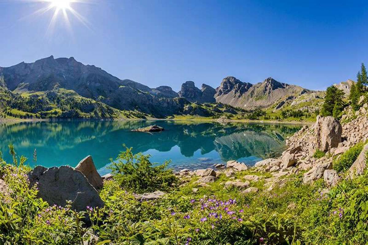 The most beautiful mountain lakes in France.