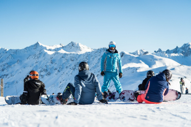 Snowboard group lessons